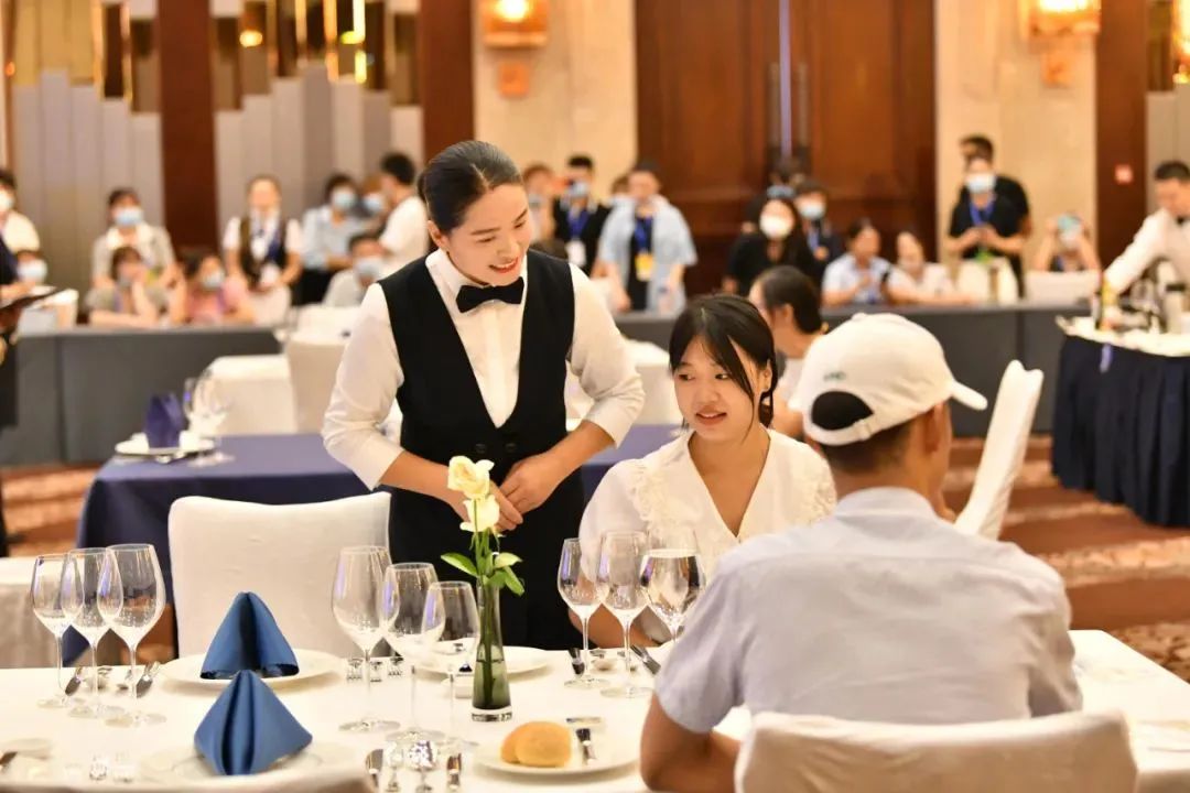 西餐服务项目考核西餐零点摆台及西餐服务