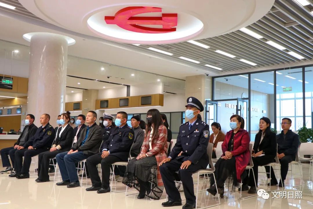 “实诚日照人”月度人物发布仪式暨道德模范见面会举办_澎湃号·媒体_澎湃新闻-The Paper