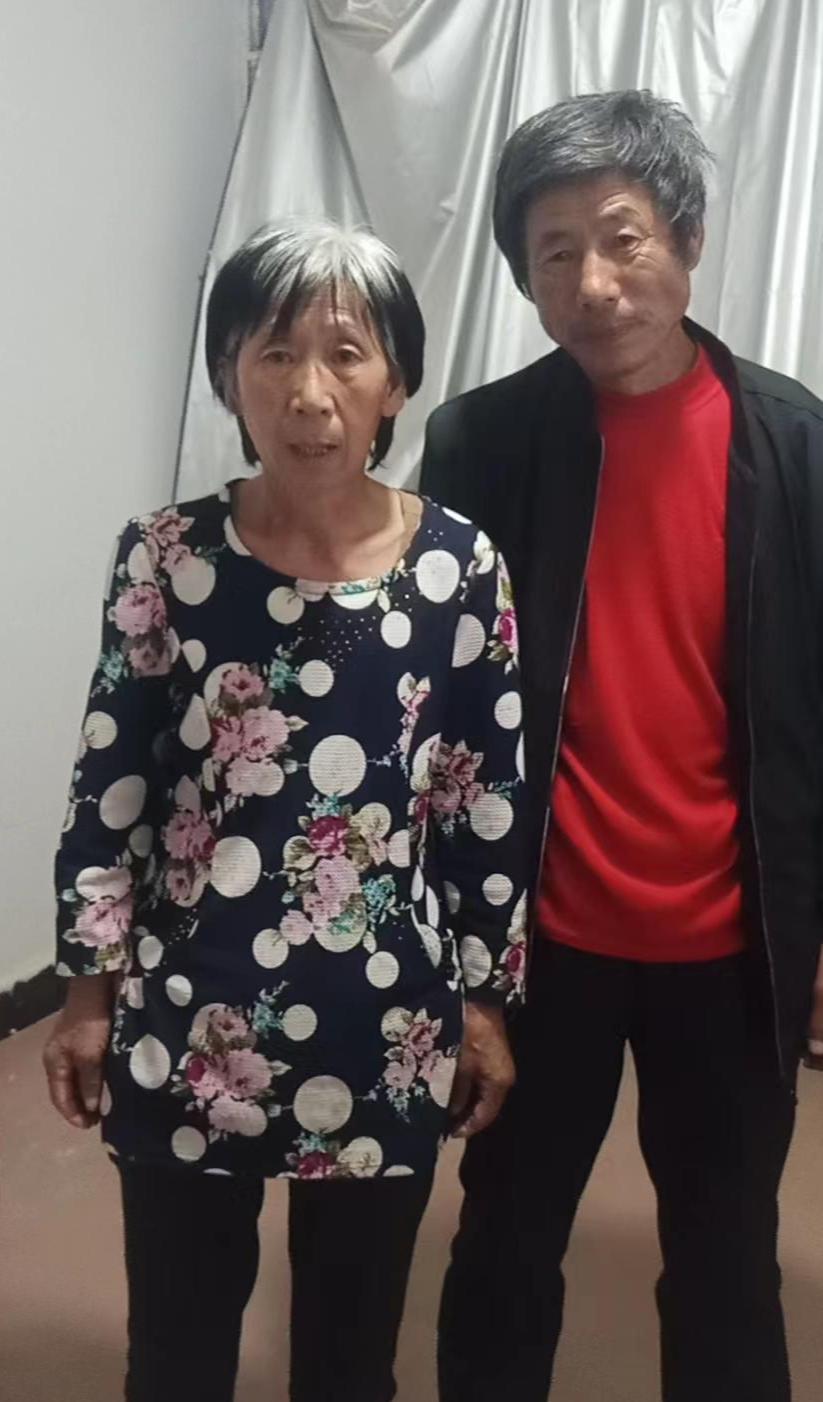 四川5人疑被同学骗往缅甸 家长求助_我骗同学孙鹏上他妈_学生会主席骗同学信息