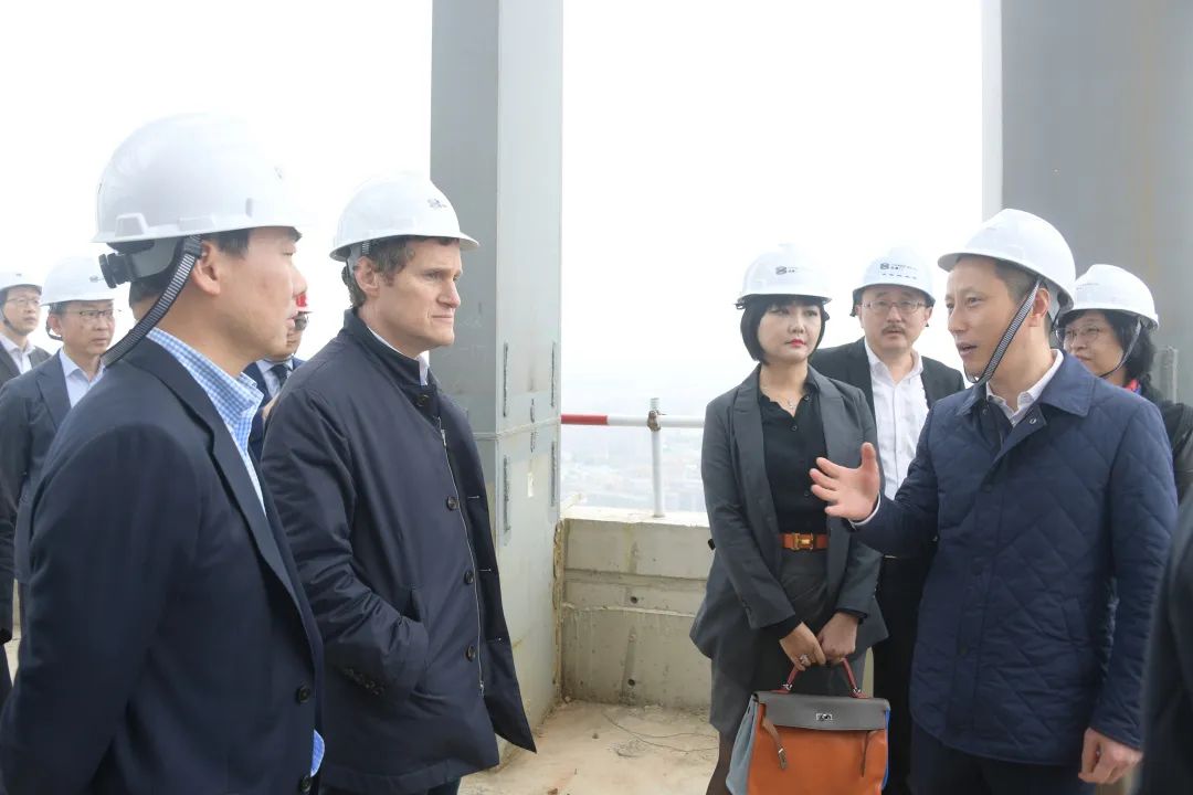 开放合作增信心 共叙友谊促发展丨区领导会见铁狮门全球总裁徐瑞柏一行_澎湃号·政务_澎湃新闻-The Paper