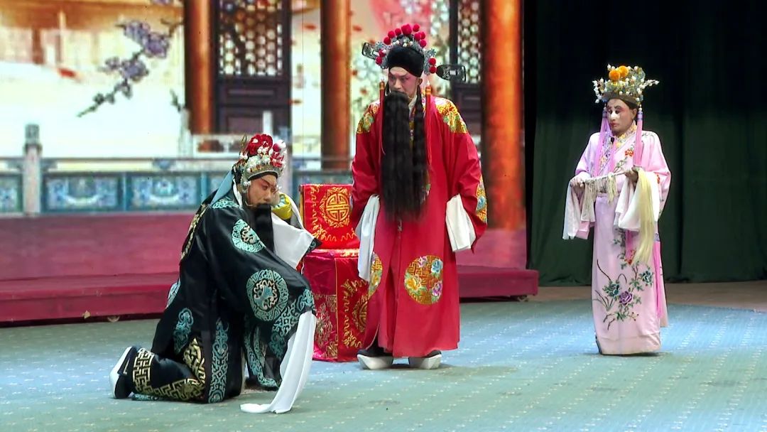 秦腔名家张兰秦韩丽霞贺忠宏领衔,大型传统剧《铡美案》在县文化中心