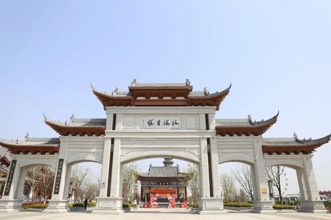 黄河九曲十八弯,在台前县孙口镇甚至还拐了一个九十度的大弯,而这里就