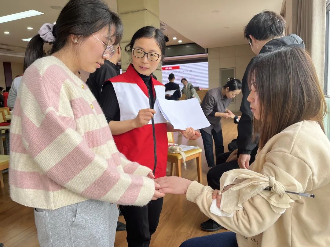  红十字应急救护流程 _青村镇应急救护培训 _应急救护知识培训