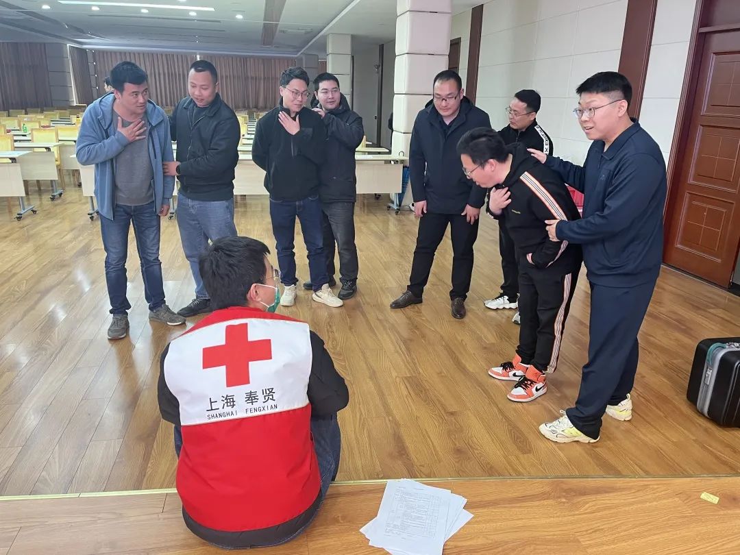  红十字应急救护流程 _青村镇应急救护培训 _应急救护知识培训
