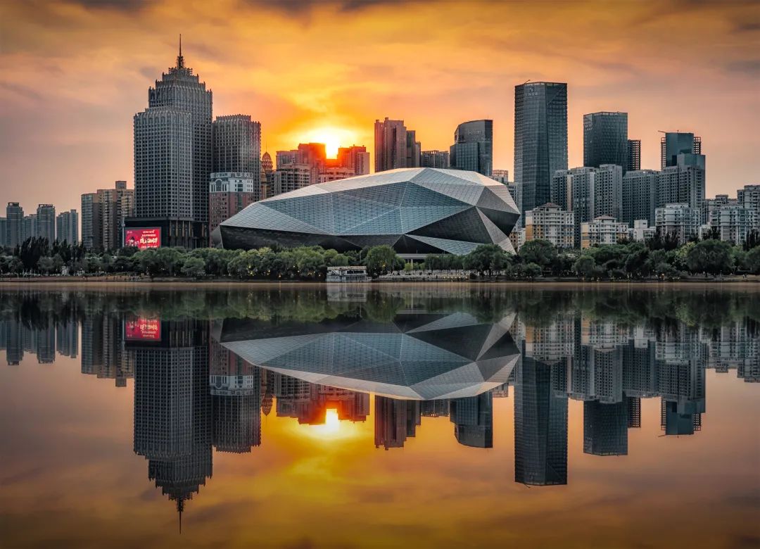 沈阳盛京大剧院一号门图片