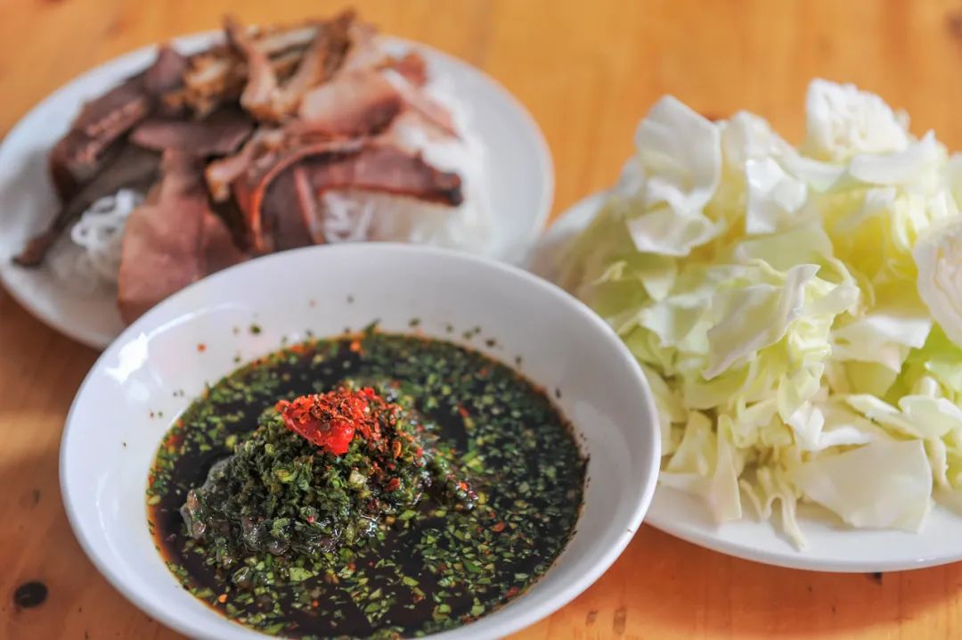 乐享云南丨美食·德宏撒撇