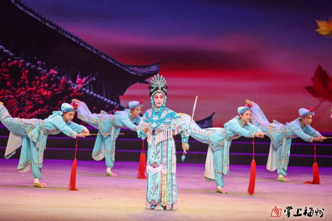 广东汉剧大师梁素珍从艺七十周年专题晚会举行_澎湃号·政务_澎湃新闻