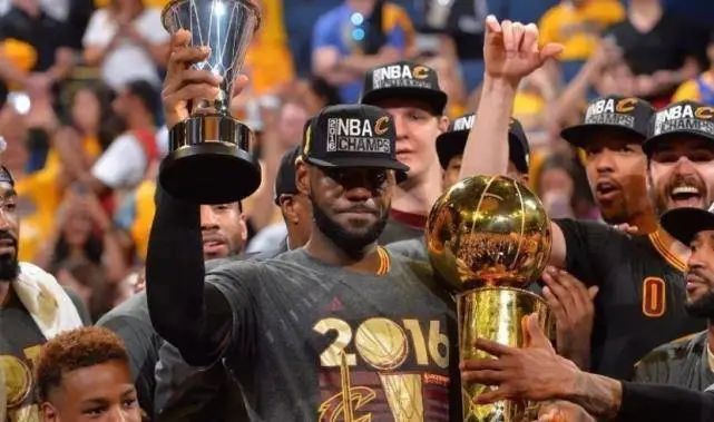 字母哥阿德托昆博伤病影响_吉米·巴特勒季后赛50分_巴特勒8中1热火负魔术 恩乔缺阵雄鹿大胜76人