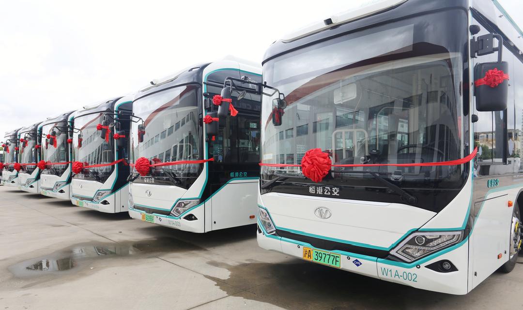 主要财务数据显示,2022年万象汽车实现产销1888台,其中纯电动公交车