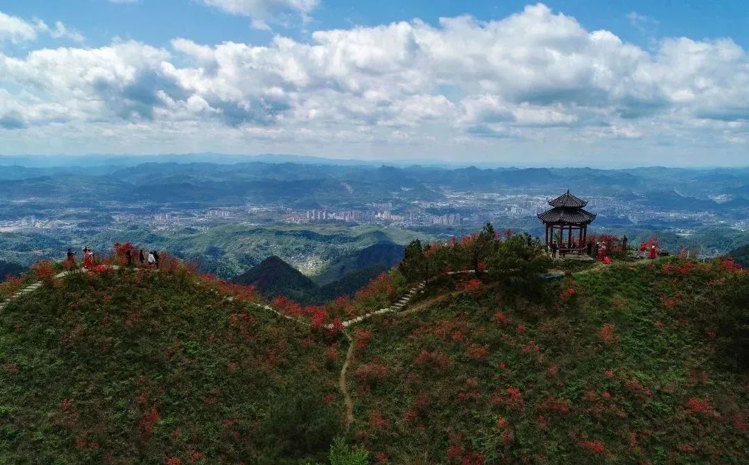 松桃飞灵山图片图片