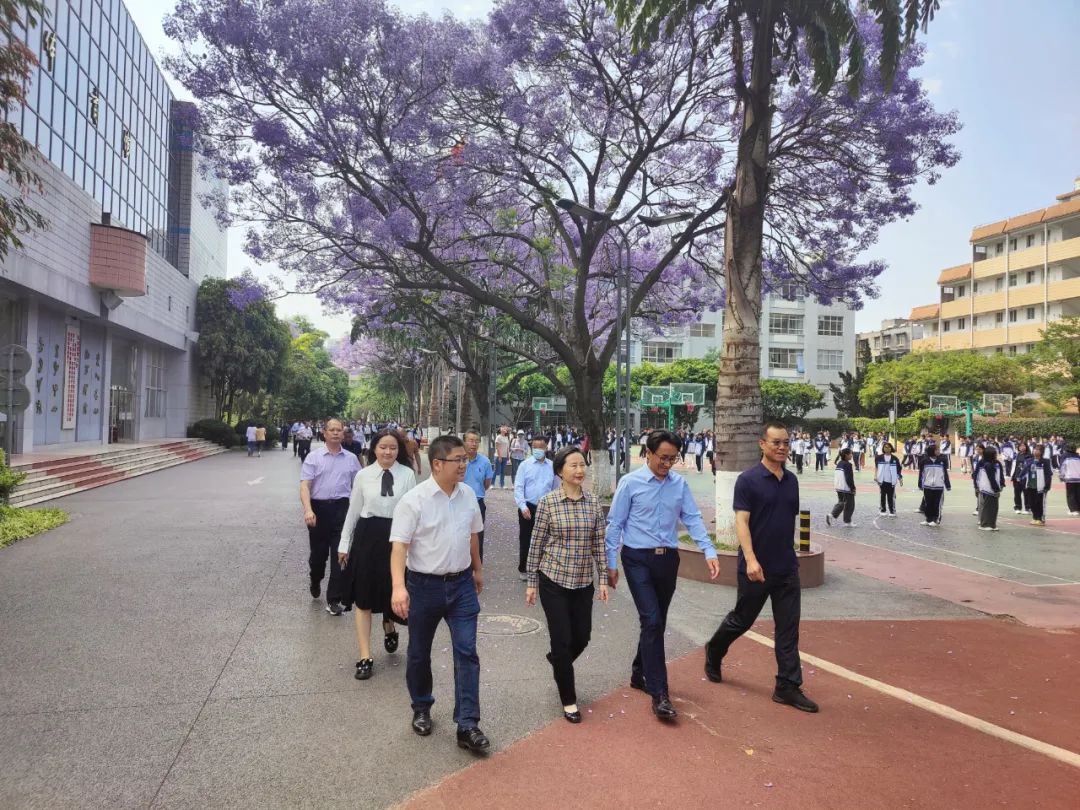 沾益民族中学图片