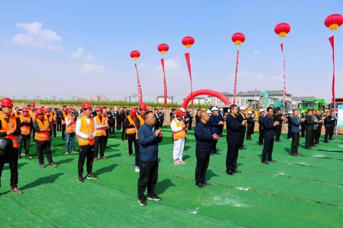  白银城区横一路市政综合管网及道路工程项目开工(图3)