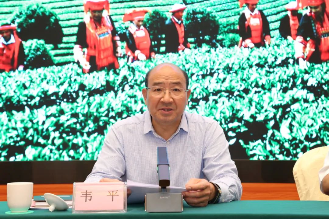 韦平讲话。韦平强调，全市人大干部要深刻理解和准确把握习近平总书记关