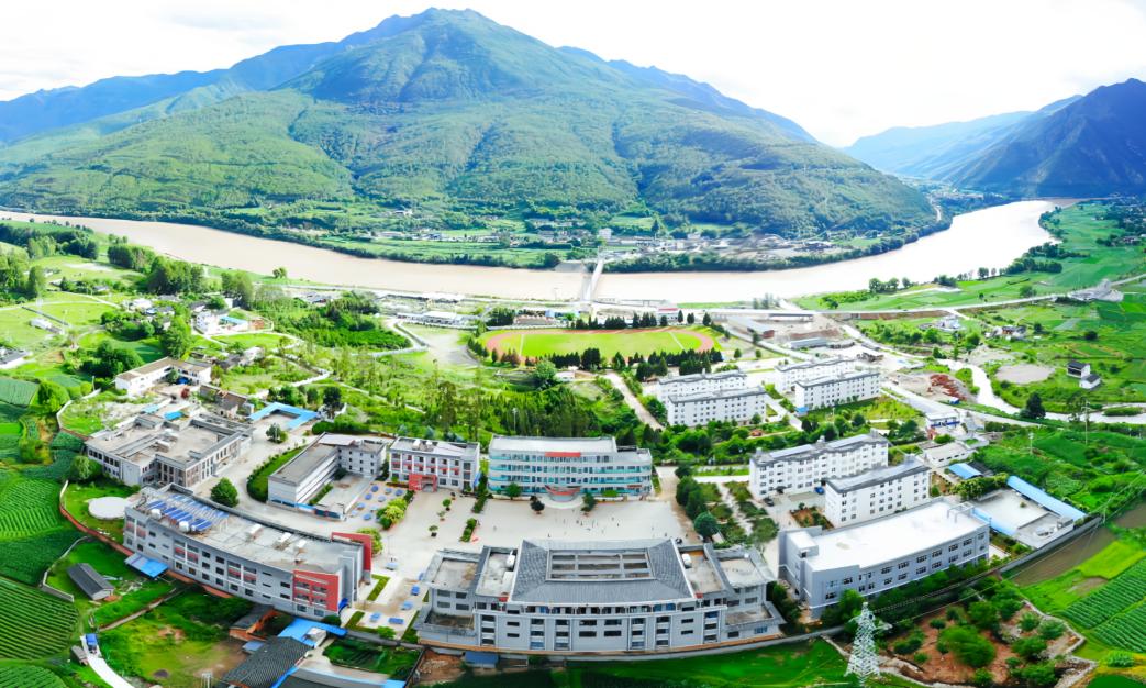 从金江镇小学看迪庆温馨如家的寄宿制学校