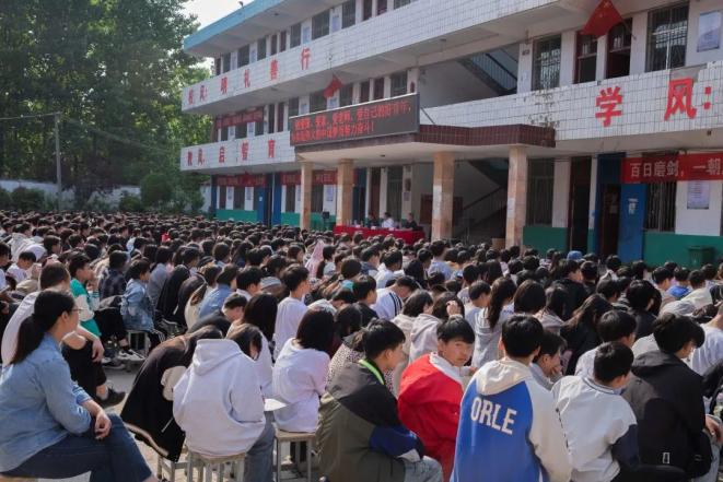 大思政课,护航青少年成长成才——商水法院院长张彦兵走进固墙二中讲