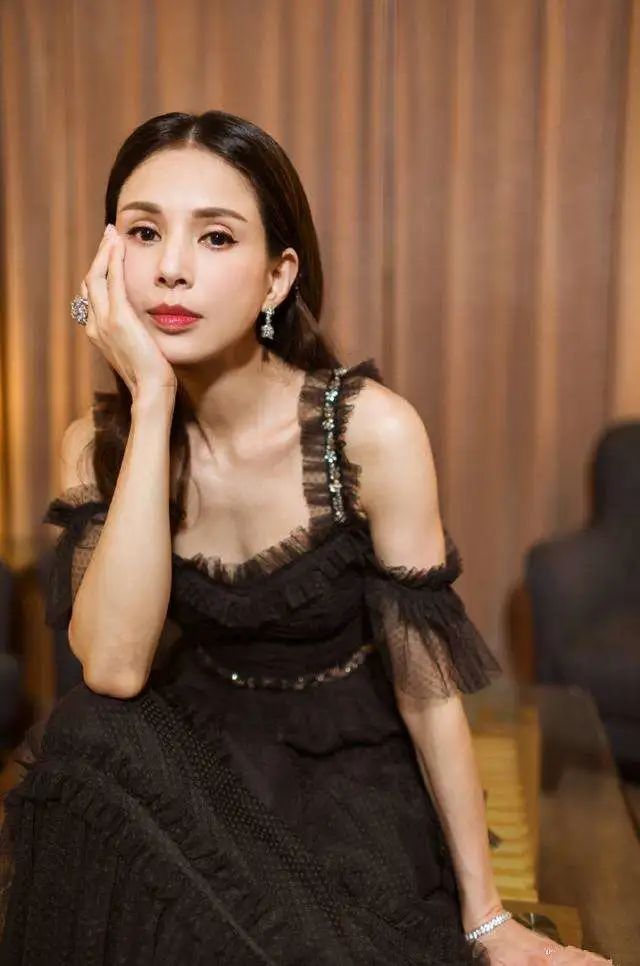 "姑姑"李若彤也太实在了_澎湃号·湃客_澎湃新闻-the paper