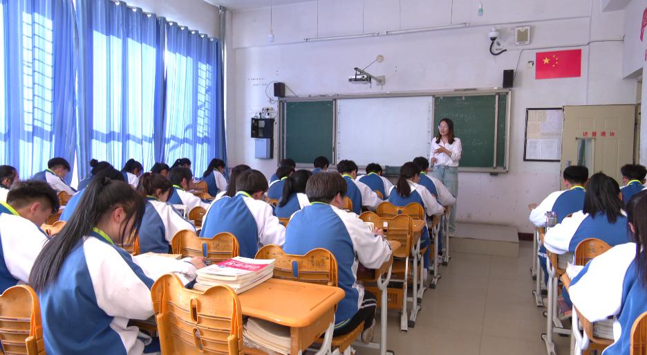 内蒙古卓资县卓资中学图片