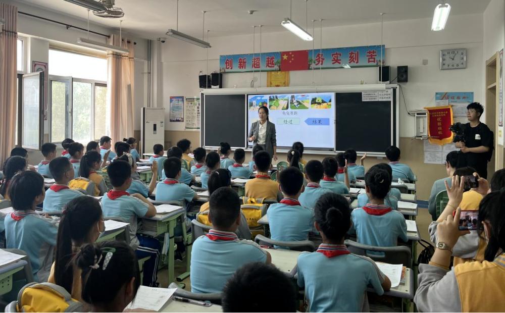 双莱交流同成长 两校携手同进步——莱西市济南路小学迎接莱阳市童心