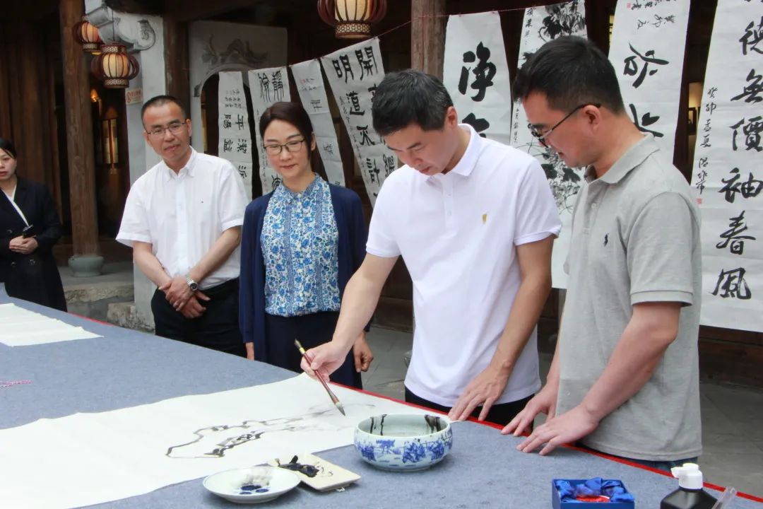 【党派动态】王丽峰带队赴平阳开展"同心同廉·清廉民进"警示教育活动