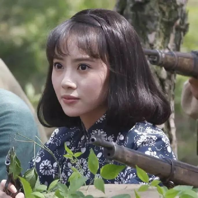 荣,沦为汉奸蒙亭宜 饰 张怡梅生性多疑曾经潜伏到利箭特战队中今晚19