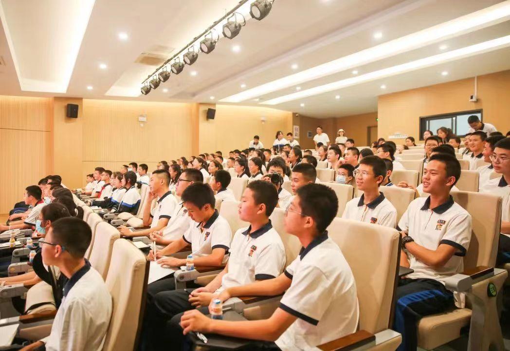 营养科普进校园——走进绣山中学||2023年温州市全民营养周系列推送