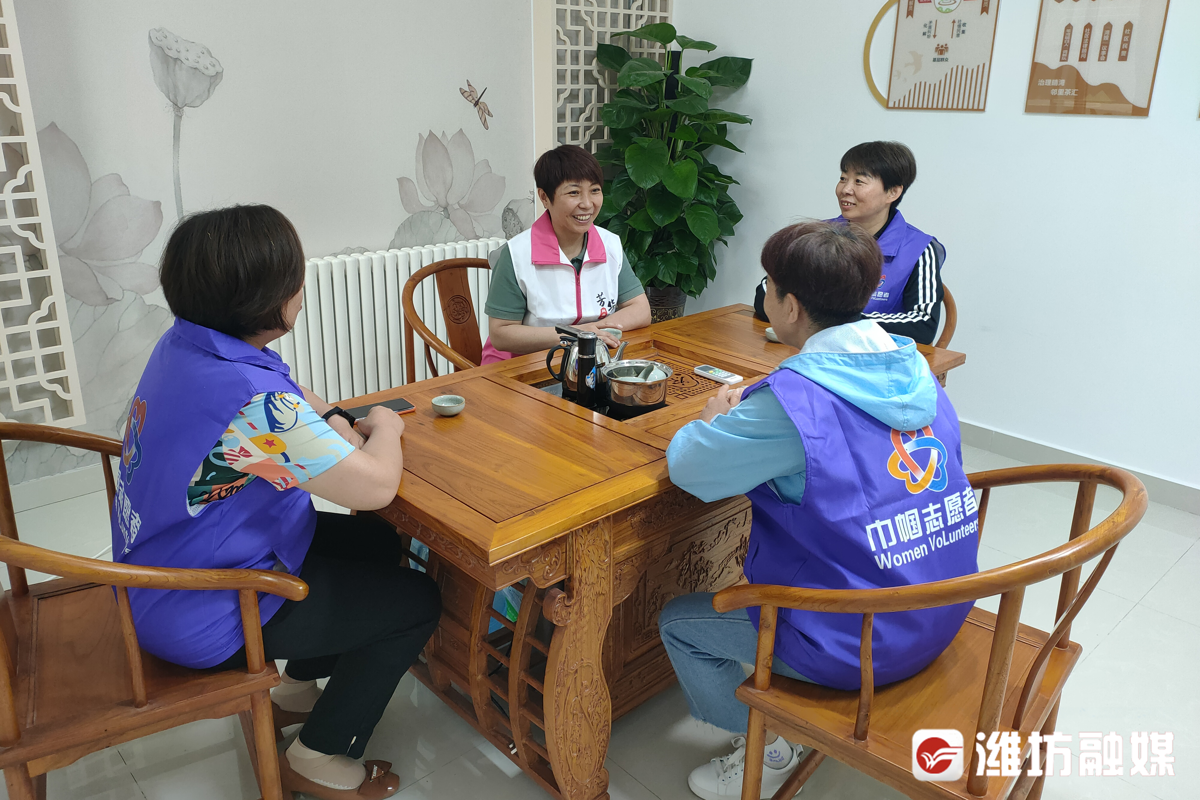 "队长徐洪芳告诉记者,"湾嫂"志