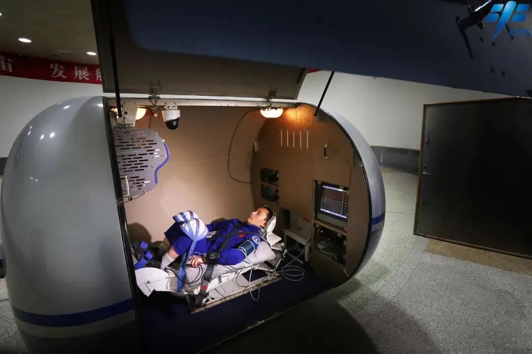 朱杨柱进行离心机训练通天之路,从来没有捷径手控交会对接,被称为"