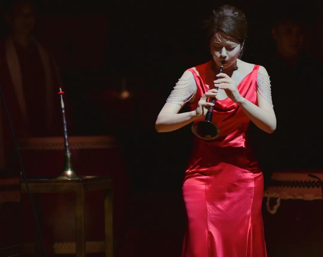 有六块腹肌,中国首位唢呐女博士,让民乐也时髦起来_澎湃号·湃客_澎湃