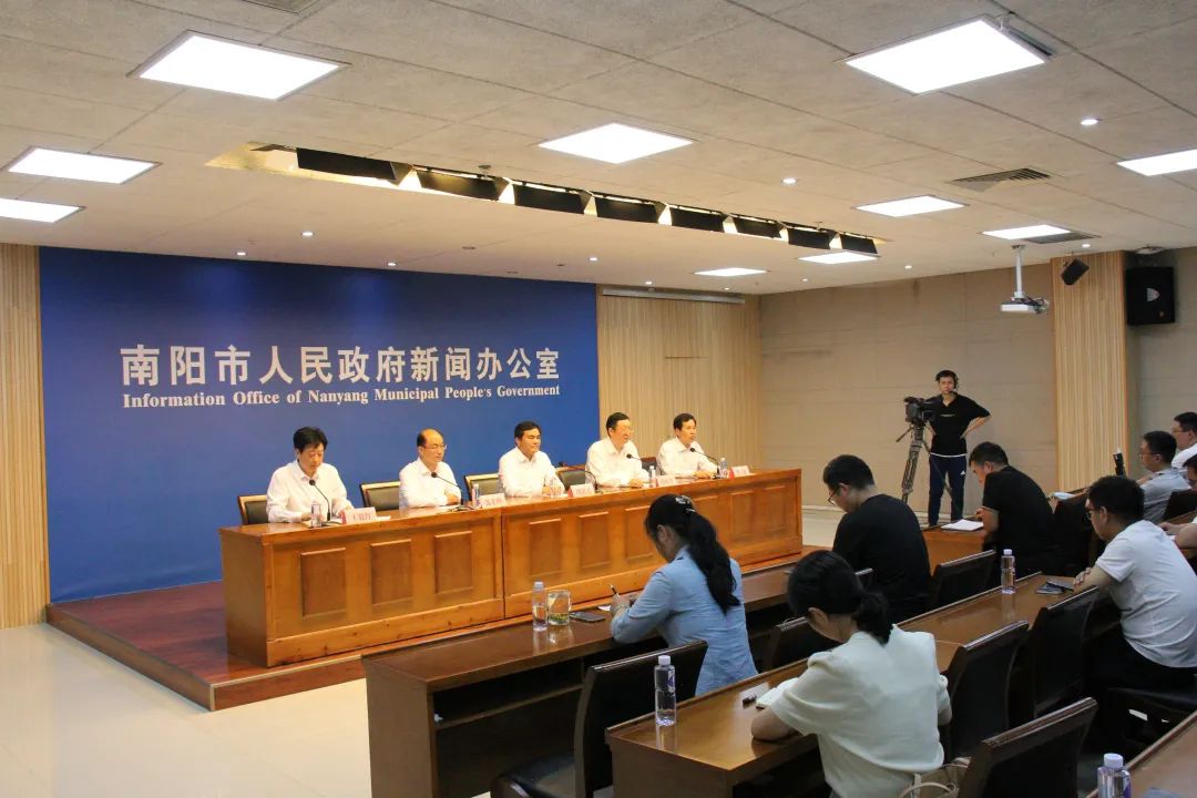 南阳小麦什么时间开始收割_收割机无法下高速_凤凰刷机无法下固件