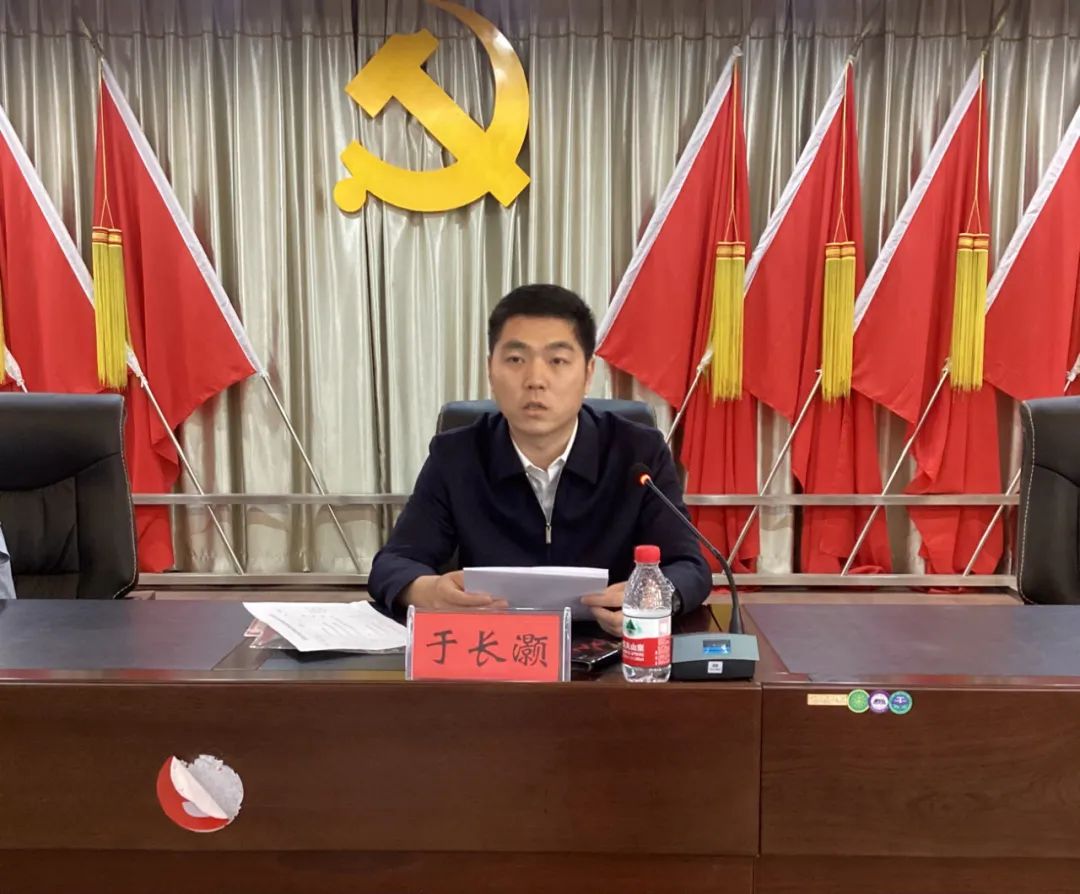 县委常委,副县长于长灏出席开班式并讲话.