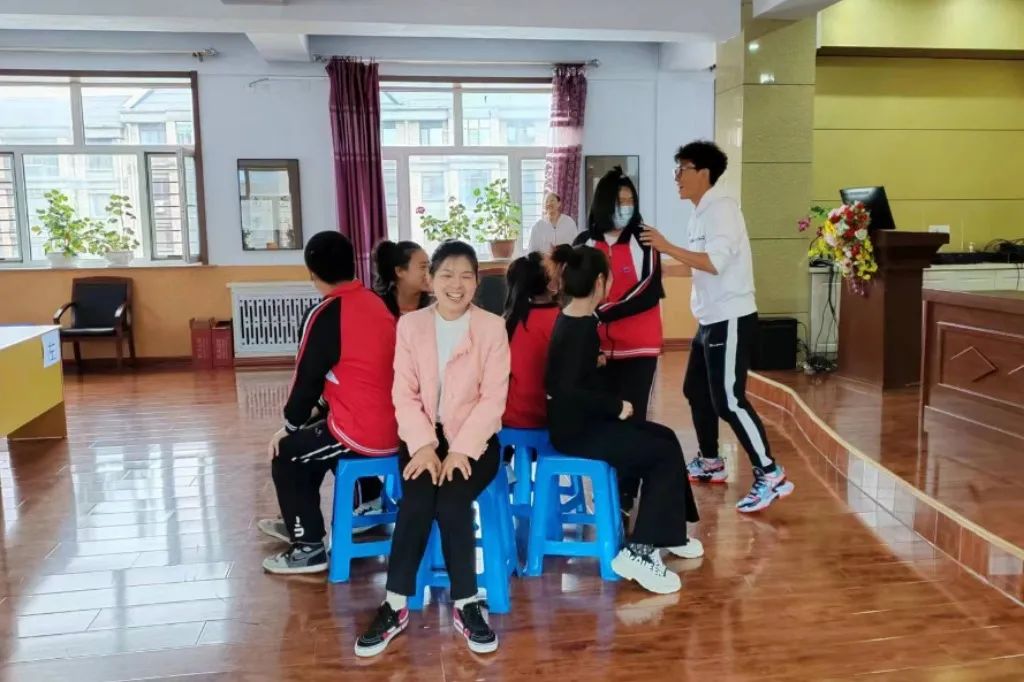 【少年儿童心向党 童心聚力向未来】林口县妇联走进县特殊教育学校