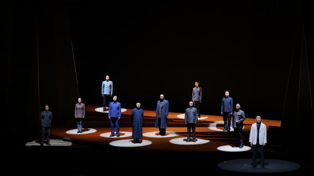 《先生向北》讲述了20世纪五六十年代,以匡亚明,唐敖庆,于省吾,高鼎三