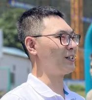 柳州一职校校花_柳州市交通学校汽车美容与装潢专业_柳州市交通学校专业介绍