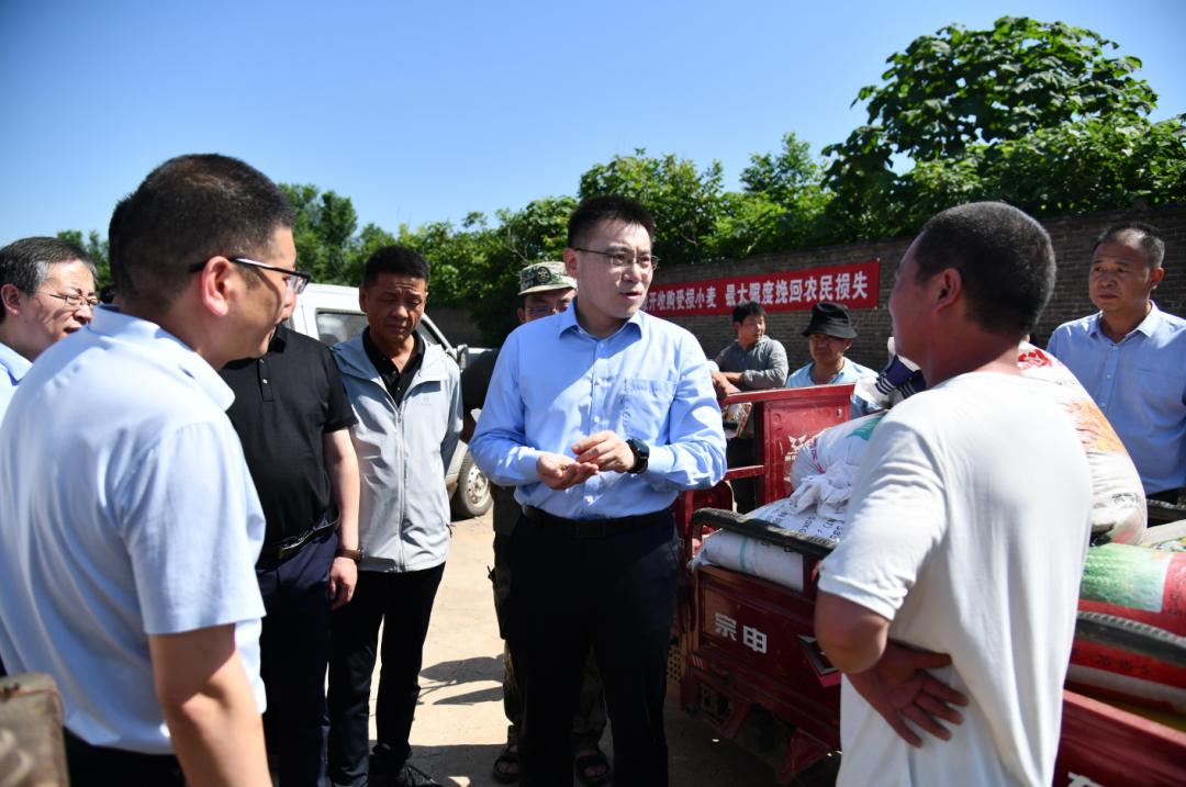 王智一行先后到新安零三一二河南省粮食储备库有限公司北关库区,新安