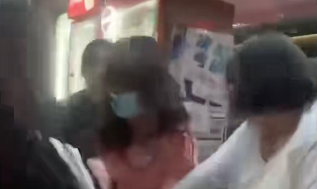 偷拍女澡堂_偷拍洗澡堂视频库_男子扮女装偷拍澡堂