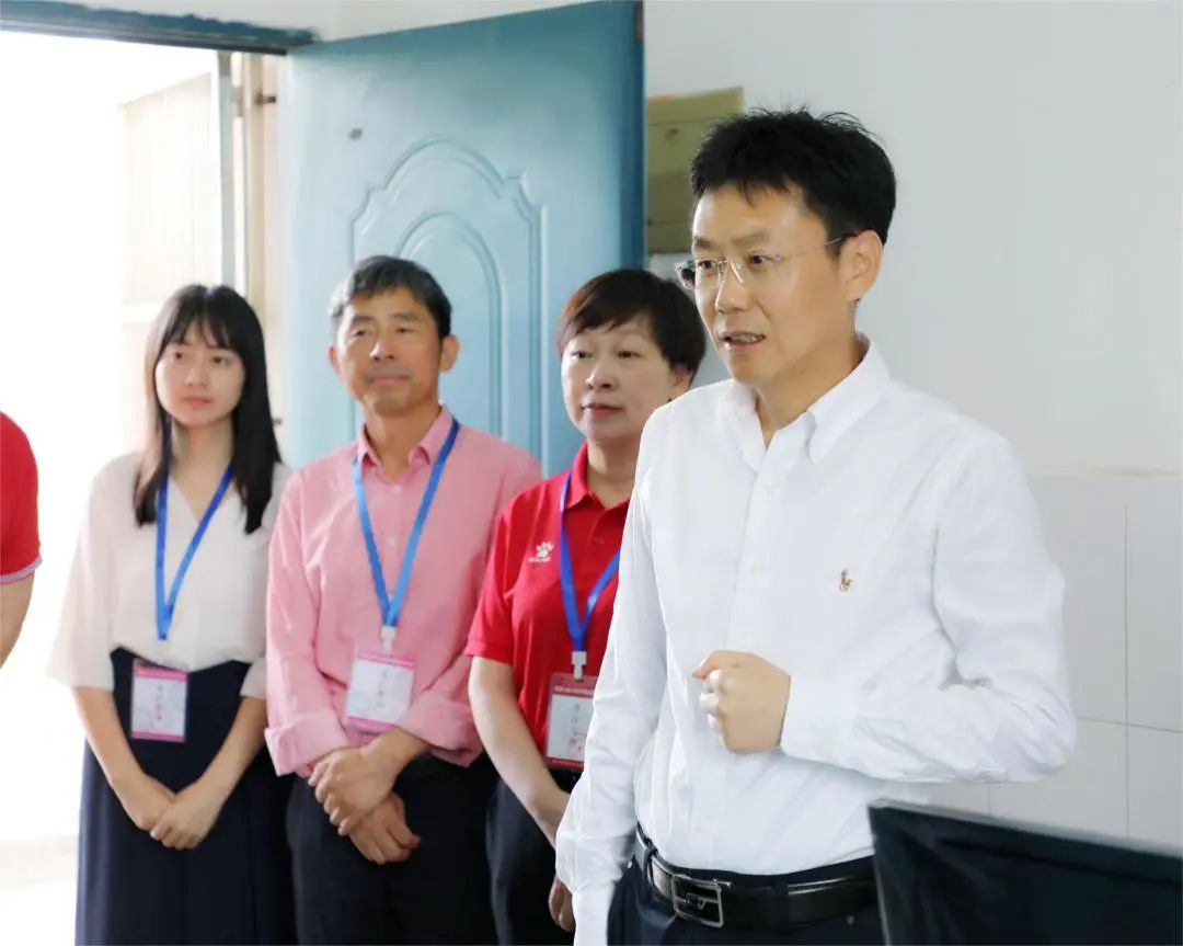 中考第一天,刘光荣到考点巡视考务工作_澎湃号·政务_澎湃新闻-The Paper