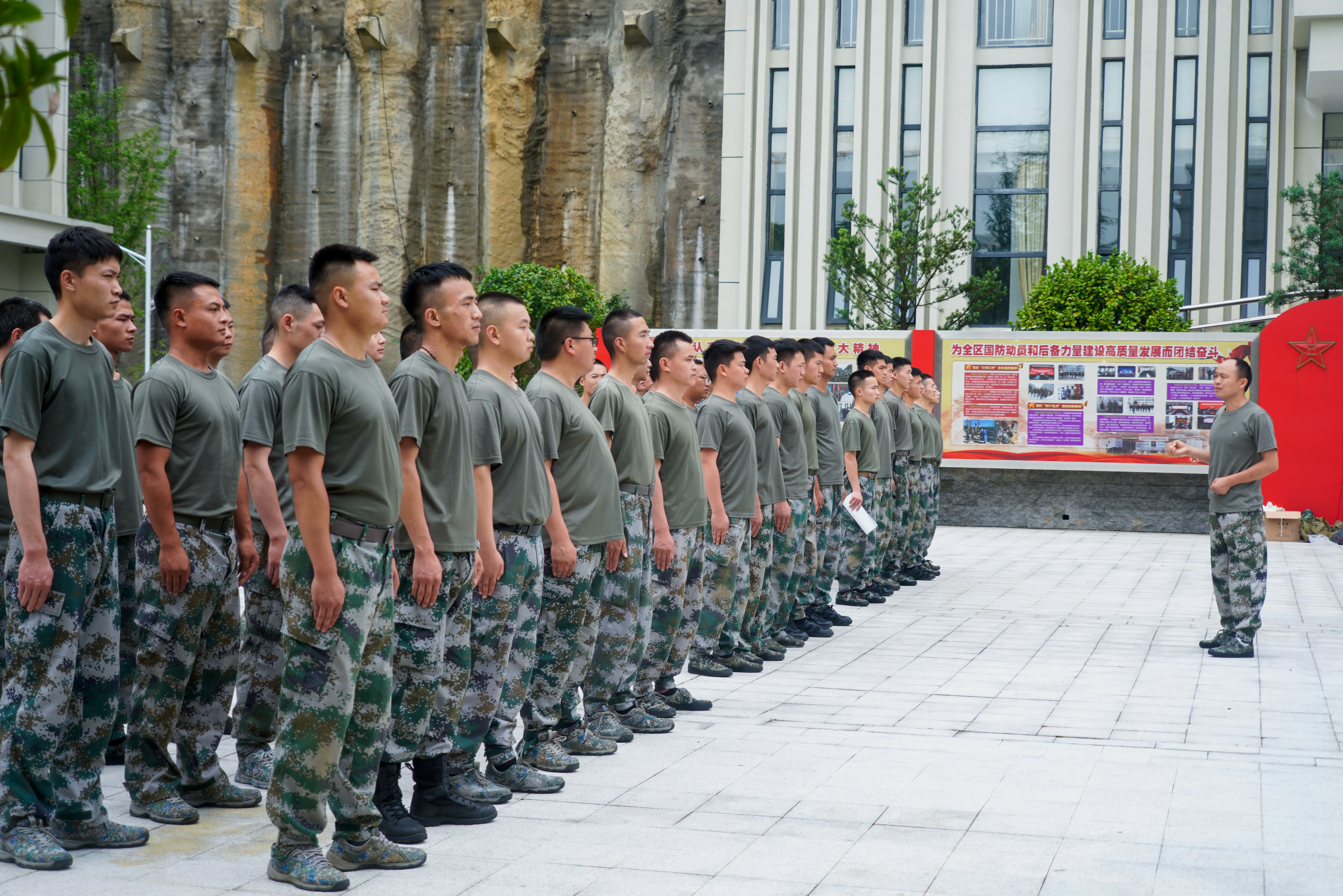 教官培训_观山湖区民兵军训基地_观山湖区学生军训教官培训