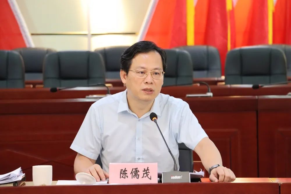 县委副书记,县长梁明,县人大常委会