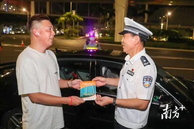 挂粤a牌和假香港牌_广州粤a牌网约车查吗_“港车北上”正式实施