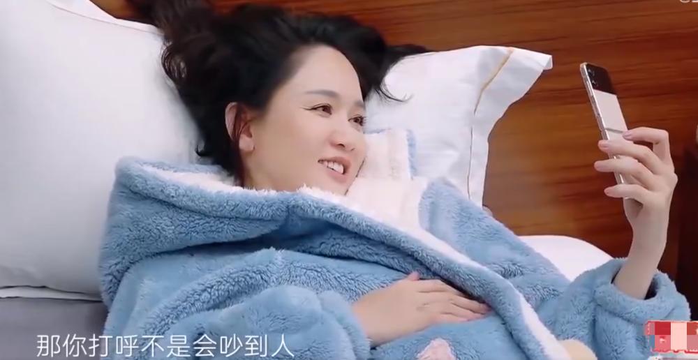 警方通报女子用拖鞋抽打男婴_什么时候用通报和决定_曝拜登使用呼吸机治疗睡眠呼吸暂停