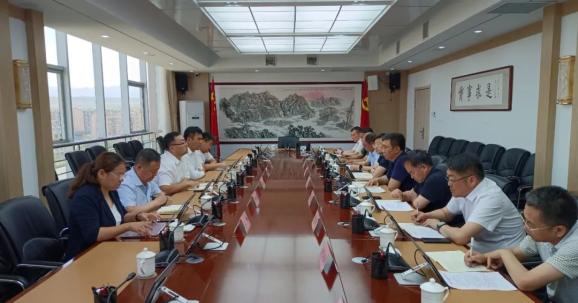  李中增与明阳智慧能源集团副总裁座谈(图1)