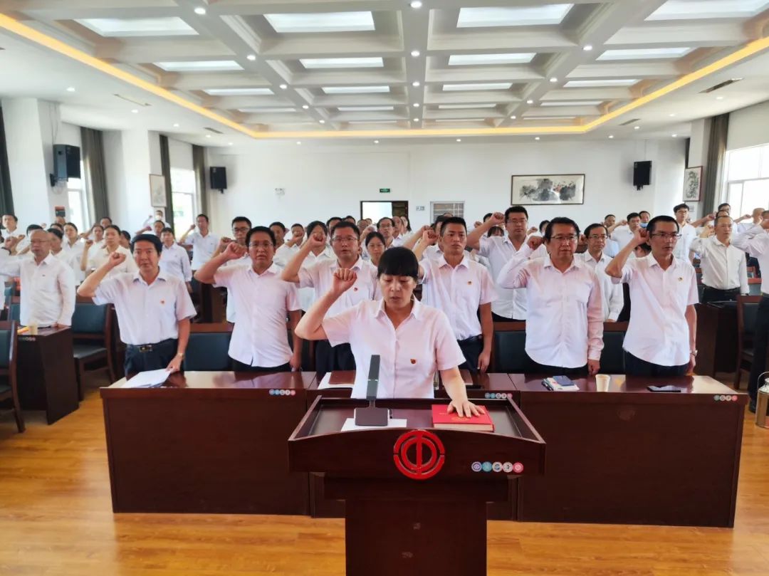 巍山县纪委监委举行监察官宪法宣誓仪式_澎湃号·政务_澎湃新闻-the