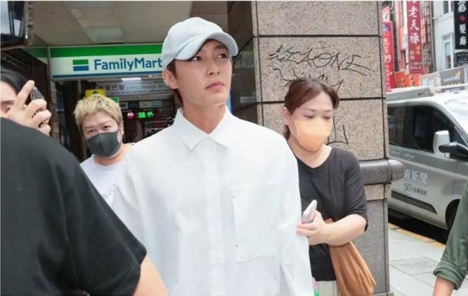 警方怀疑炎亚纶不止偷拍一人