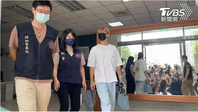 警方怀疑炎亚纶不止偷拍一人
