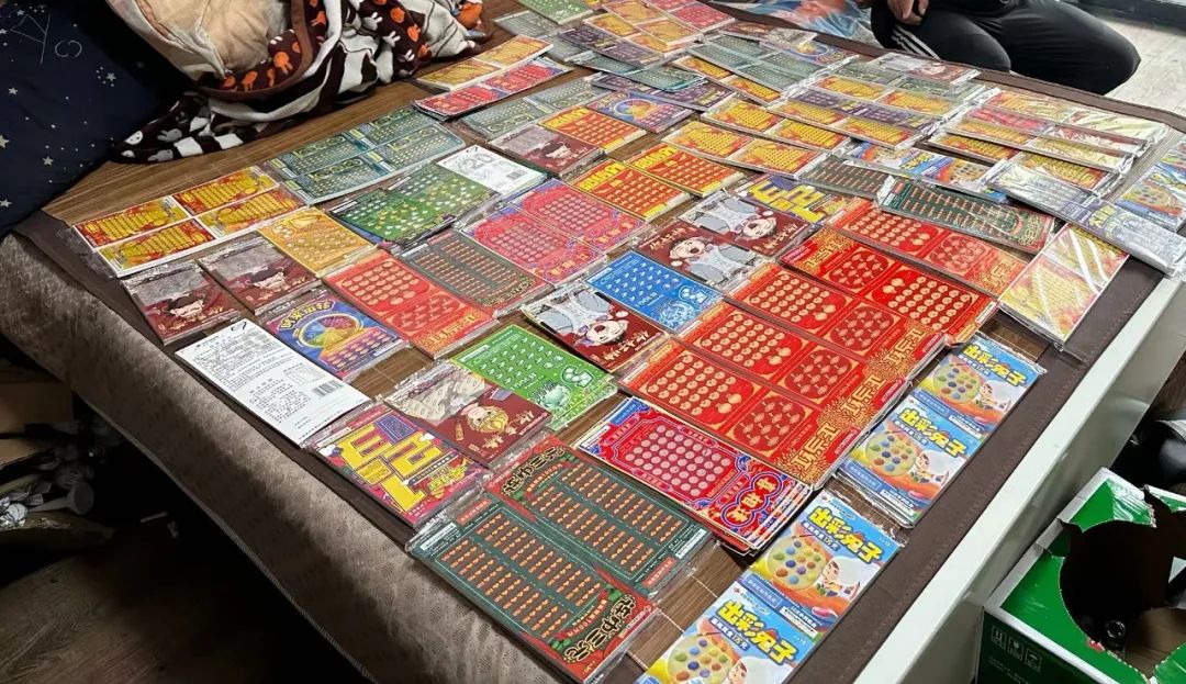 偷中奖彩票4000元_偷窃中奖彩票_男子求暴富盗窃彩票2800多张