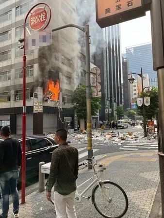 闻到浓烈的煤气味怎么办_东京一店长闻到煤气味后点了根烟_闻到煤气味打什么电话