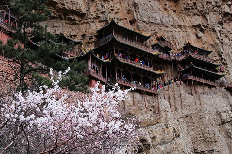 云野景点悬空柱图片