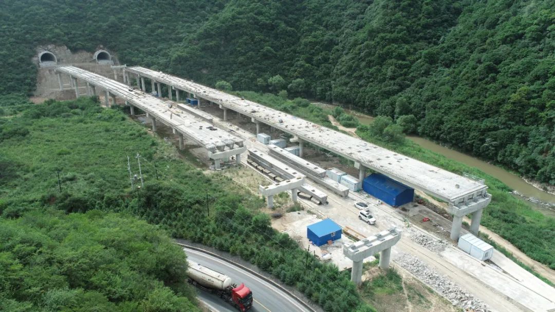 灵华高速最新进展徐家山大桥下部结构全部完成