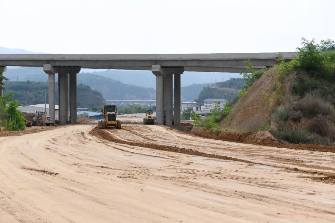 s25天水至庄浪高速公路庄浪至天水段建设项目稳步有序推进_澎湃号