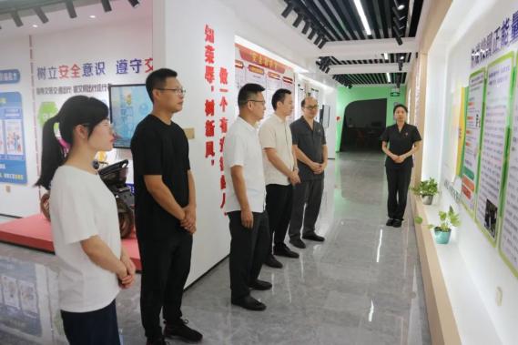 钦北区法院第五党支部与灵山法院陆屋法庭党支部联合开展党建及审判业务交流活动_澎湃号·政务_澎湃新闻-The Paper